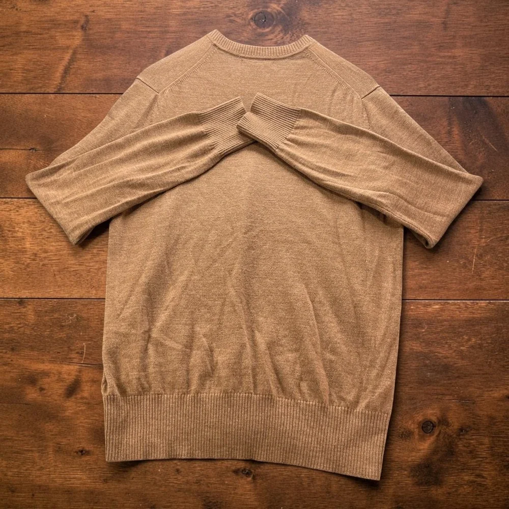 Banana Republic Mens M Extra Fine Merino Wool V-Neck Sweater Camel Brown